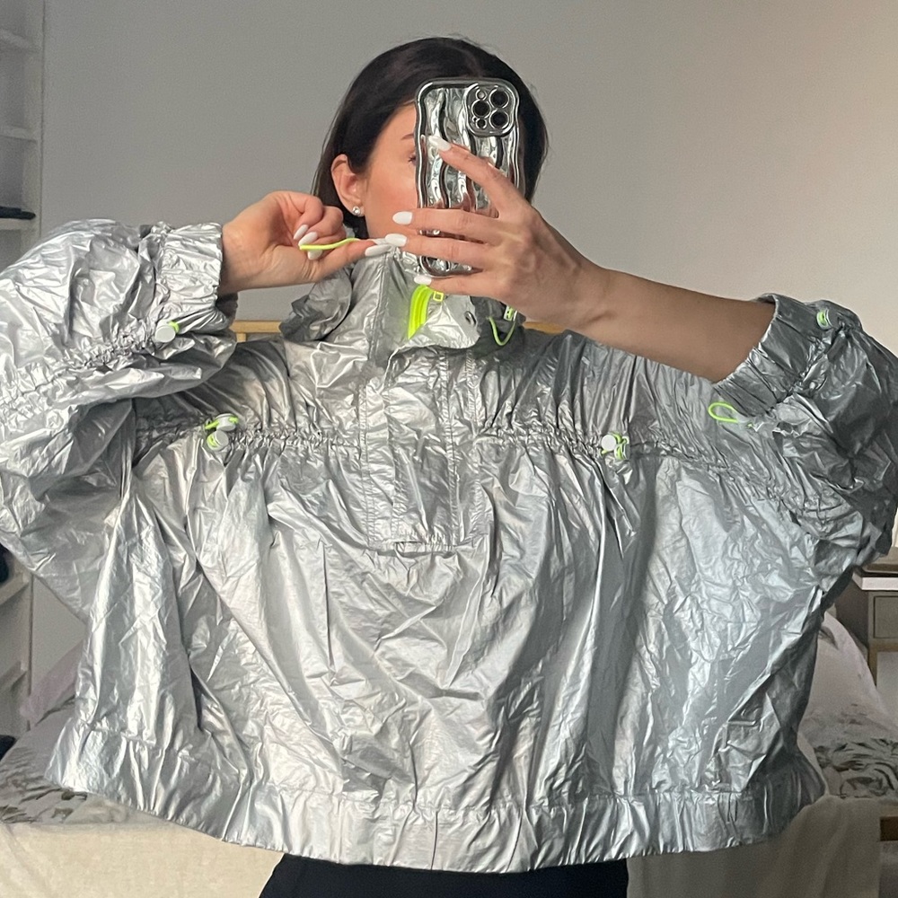 Zara limited edition Silver Sport Cropped hooded windbreaker